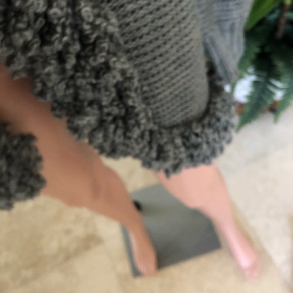 Beautiful Unique Style Gray Sweater - Picture 11 of 14